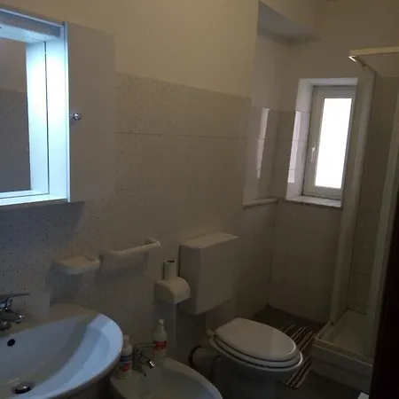 Διαμέρισμα Ampio E Fornito In Zona Centrale