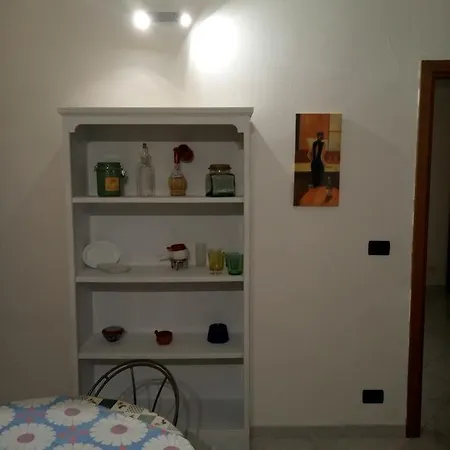 Ampio E Fornito In Zona Centrale * Γένοβα