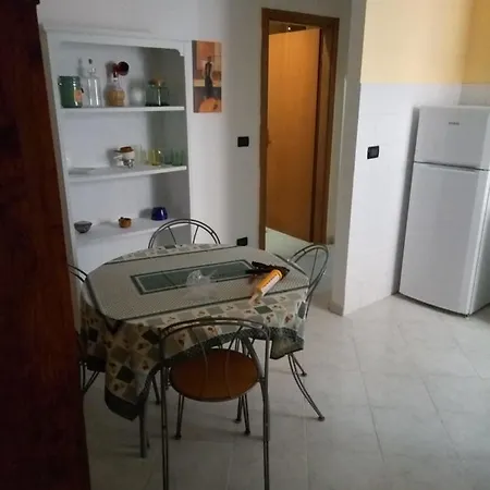 Ampio E Fornito In Zona Centrale Γένοβα